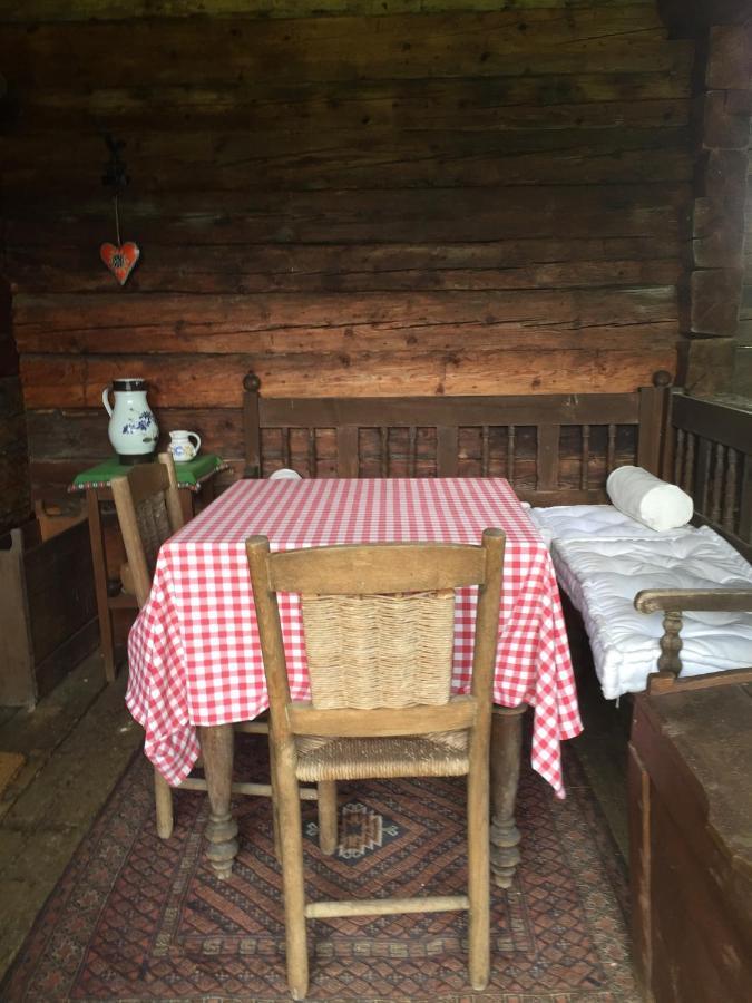 Cozy Log Cabin near Faaker See Ledenitzen Buitenkant foto